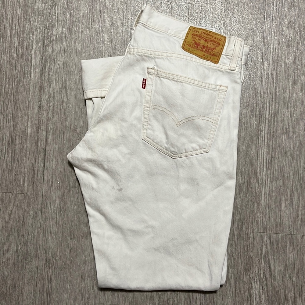 Vintage white straight-leg 514 Levi’s